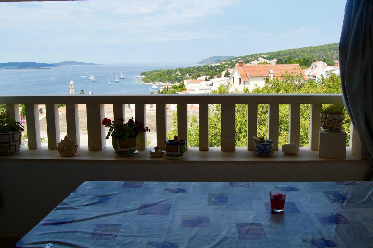 Apartments Petricevic Đảo Đảo Hvar Ngoại thất bức ảnh